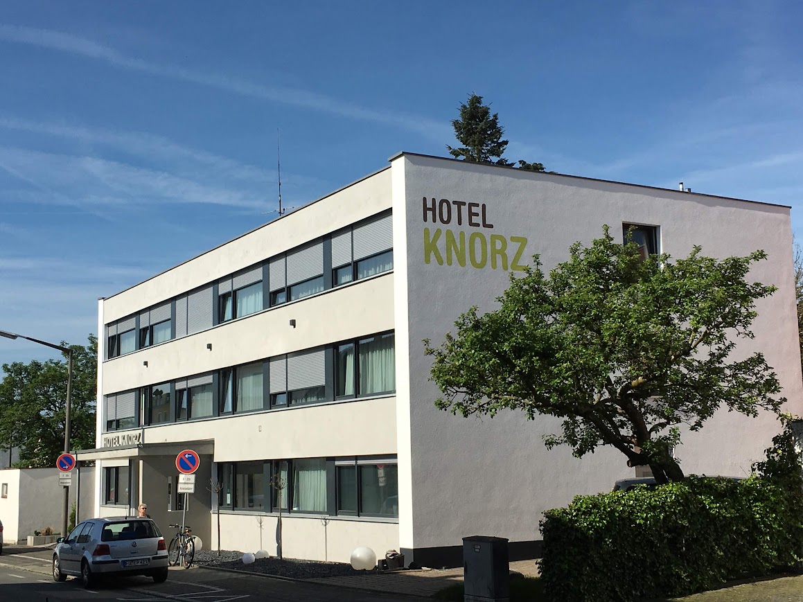 20 Stunden Hotelpraxis pro Woche im Hotel Knorz