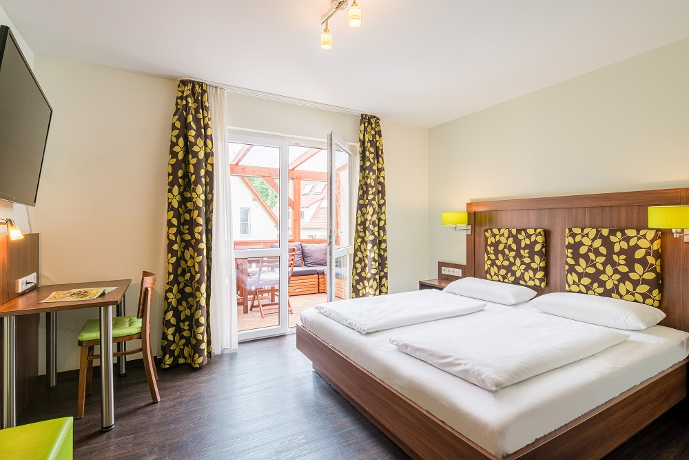 Apartmentgarten im Hotel Knorz